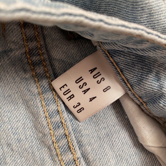 Mid Rise Short Shorts - Picture 5 of 5